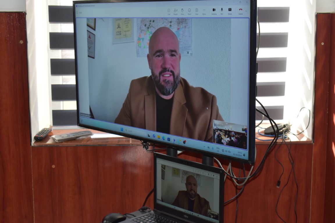 Povestea fostului deținut de la Botoșani care are acum un business cu birouri în patru țări – VIDEO 