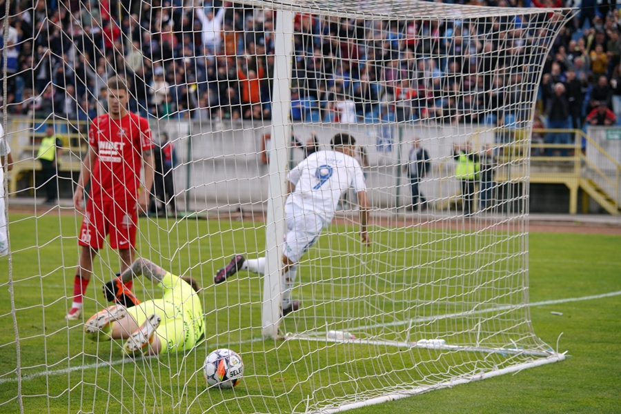 Primă specială pentru jucătorii de la FC Botoșani: Pleacă în vacanță fericiți – VIDEO 