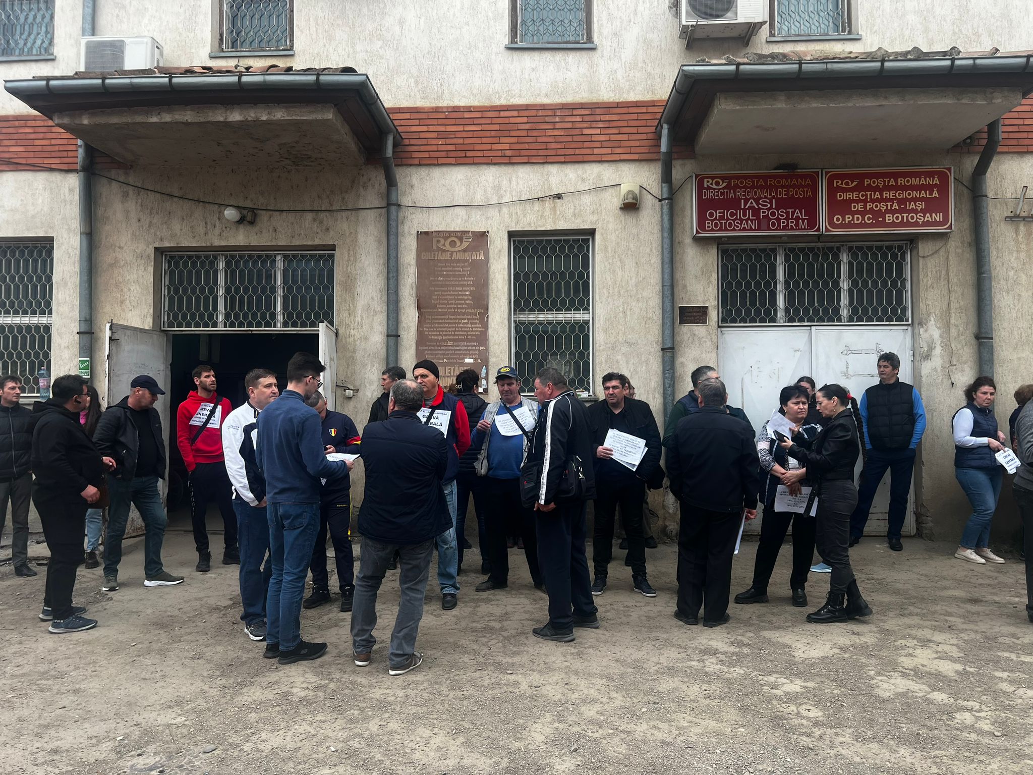 FAZA ZILEI: Poștașii s-au supărat pe prefectul Cornilă -  Cel mai mult ne vizita Poliția, parcă eram spărgători