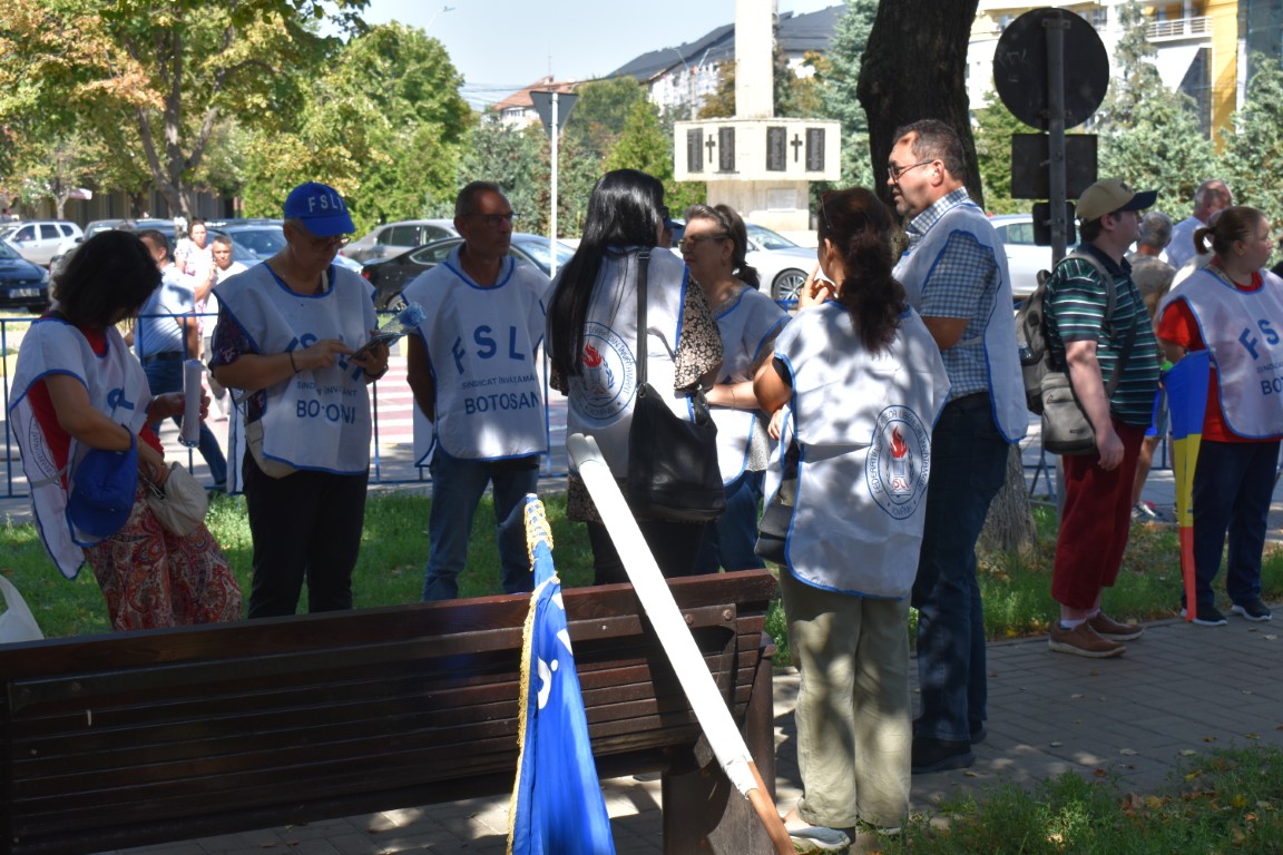 Adevărul din spatele protestelor profesorilor de la Botoșani – CÂTE persoane au rămas în realitate fără posturi 