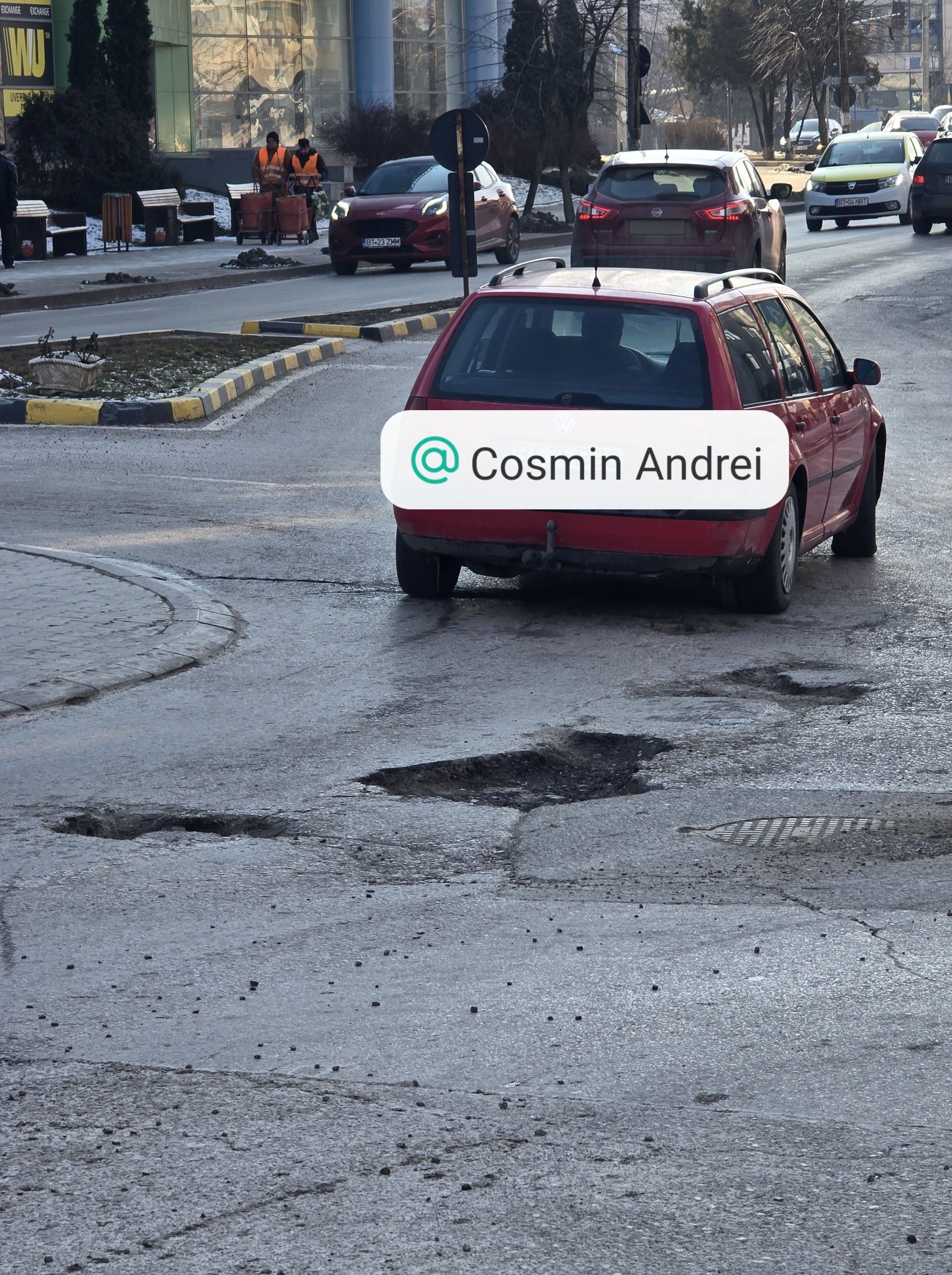 Primarul Cosmin Andrei despre gropile apărute în oraș: Știu că există – VIDEO 