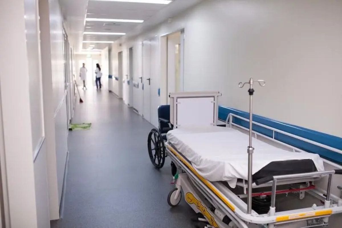 holul unui spital.