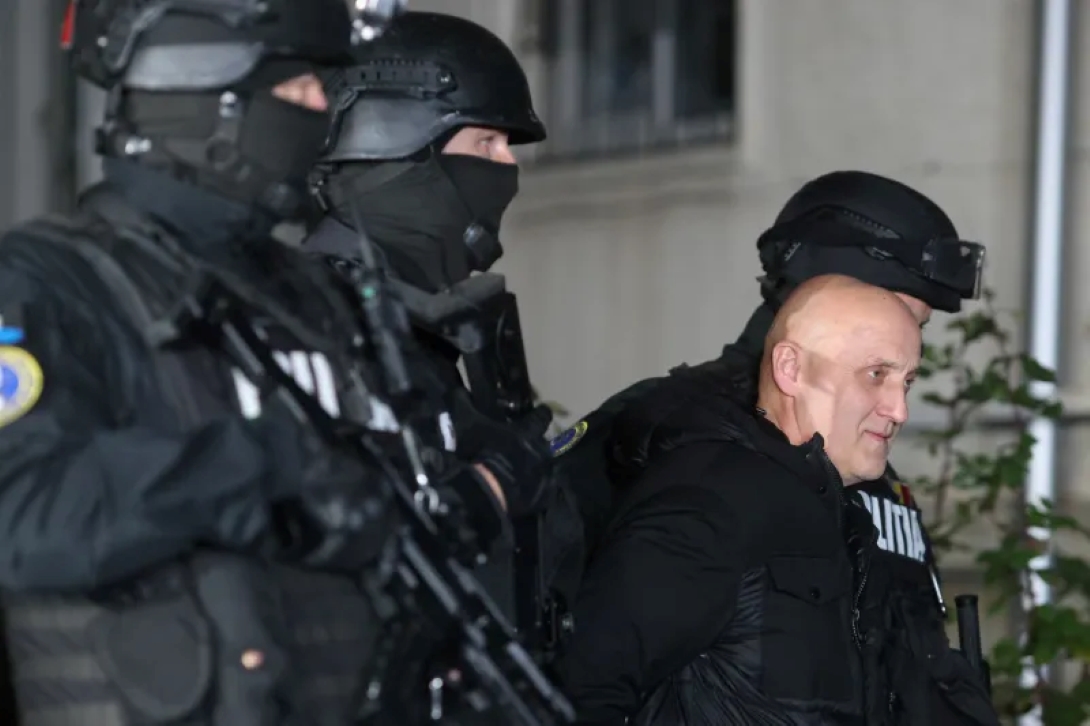 Legionarii înarmați până în dinți ar fi urmat să ajungă la meciul dintre FCSB și FC Botoșani 