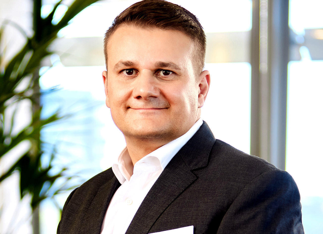 Directorul de la Kaufland, început de carieră cu mopul în mâini prin magazine