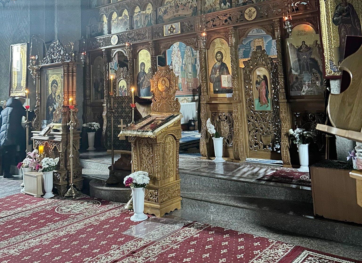 hram la o biserica din municipiul botosani