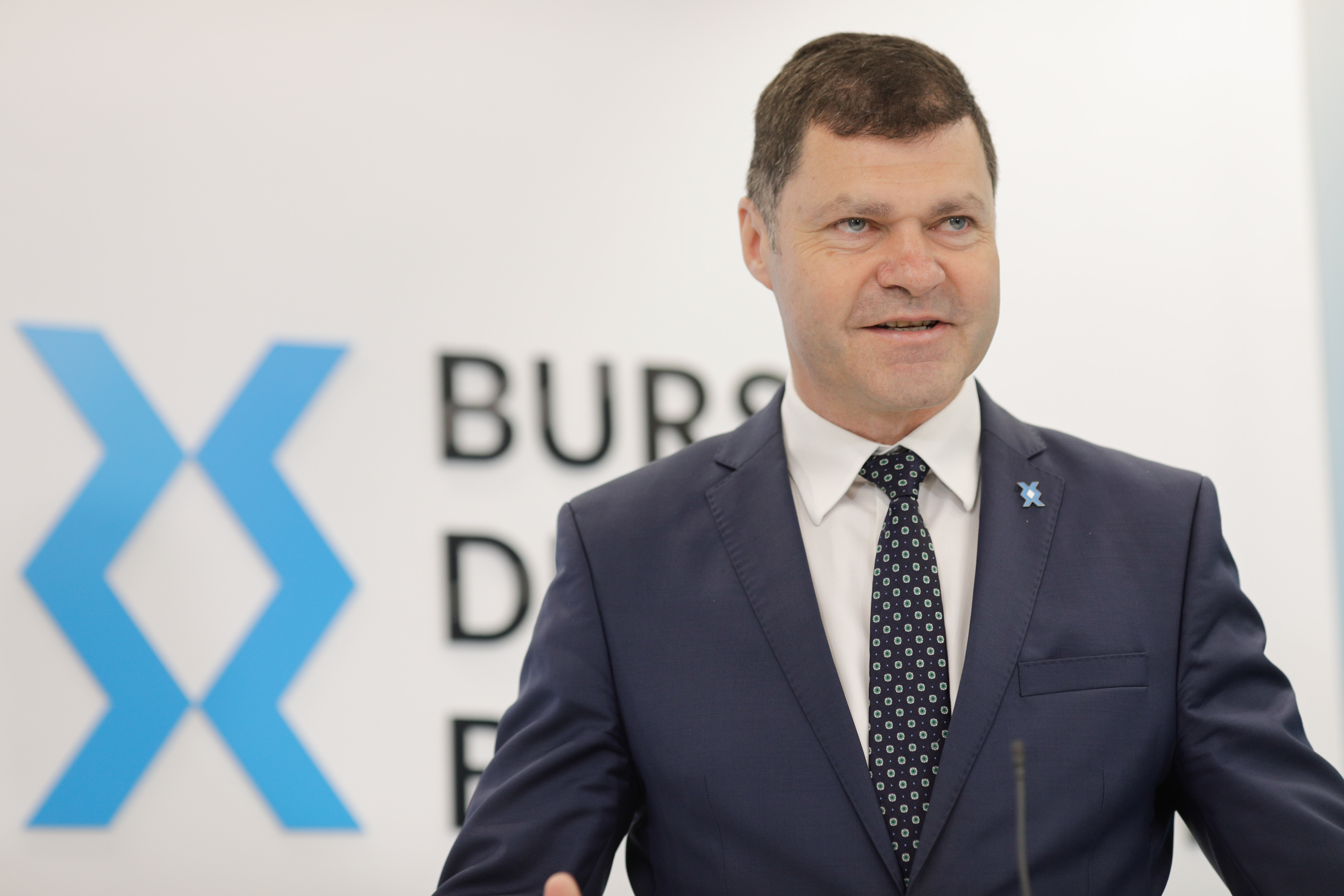 Schimbările sociale din Europa vor avea efecte și în România. „Vechiul contract social în foarte multe țări e rupt, e șters”, spune un bancher