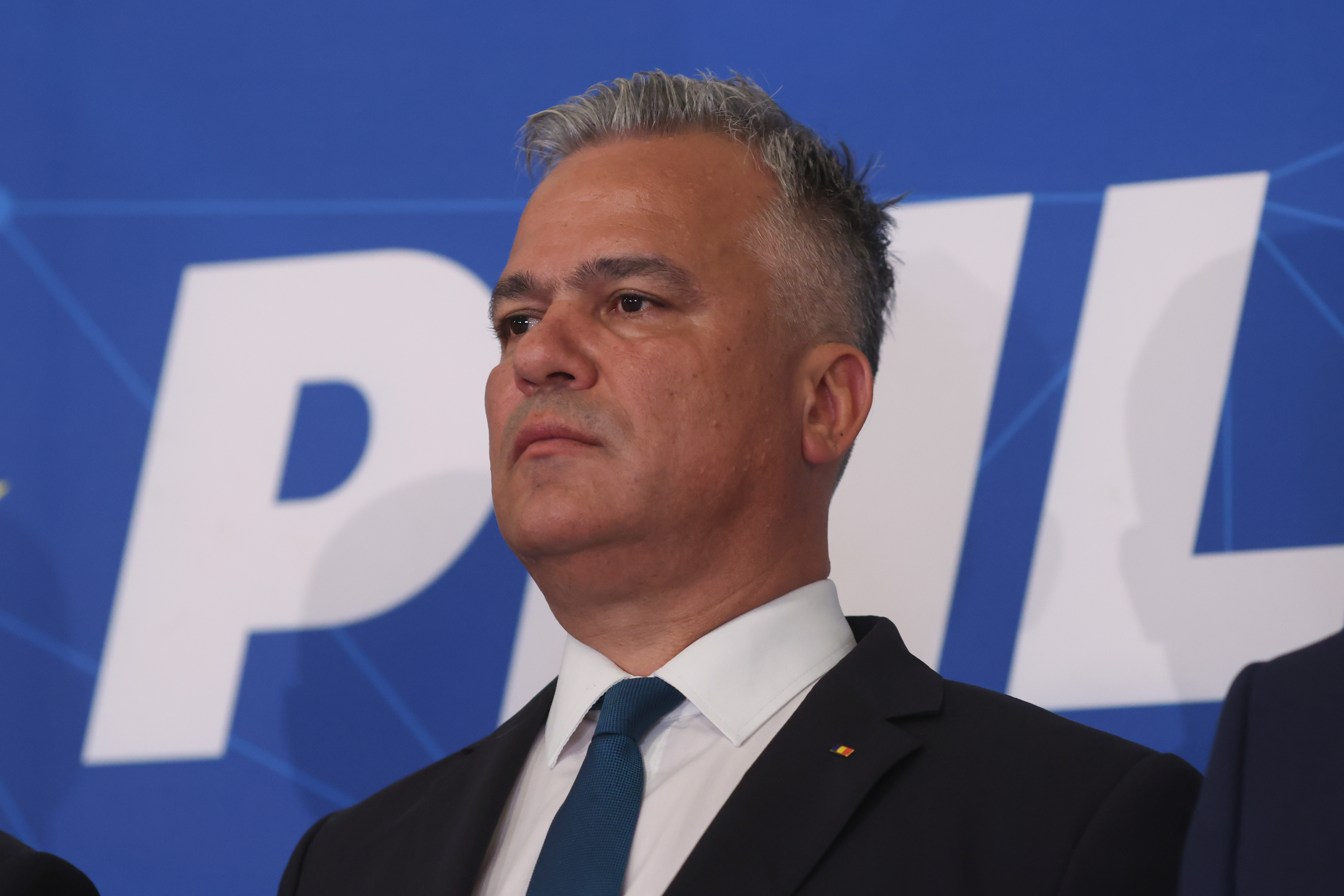 INTERVIU Ce şanse are Guvernul Veştea? „Dacă e ordin să salvăm țara, cred că unii răspund la ordine, nu doar din PNL”