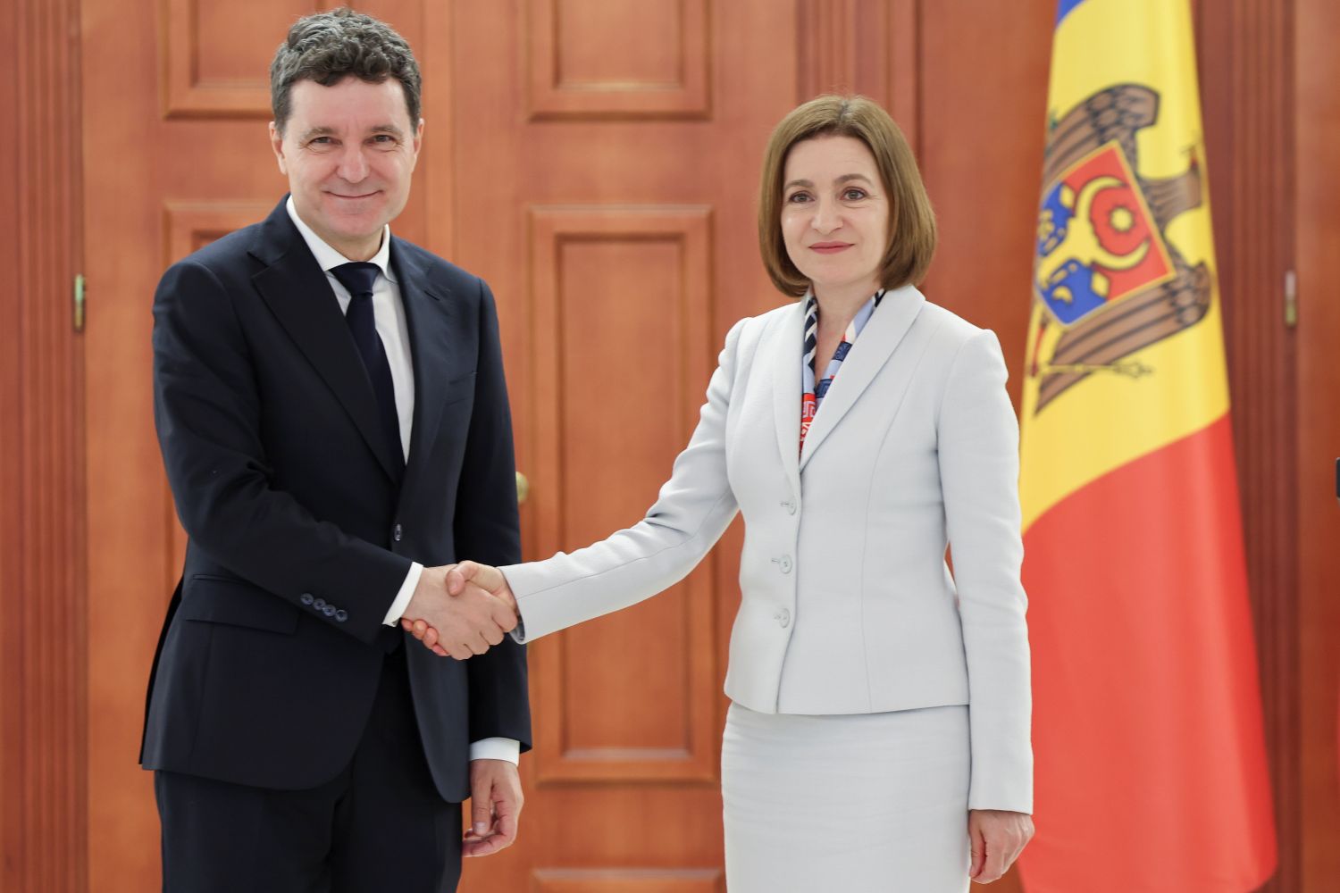 Nicușor Dan, vizită oficială în Republica Moldova de Ziua Limbii Române