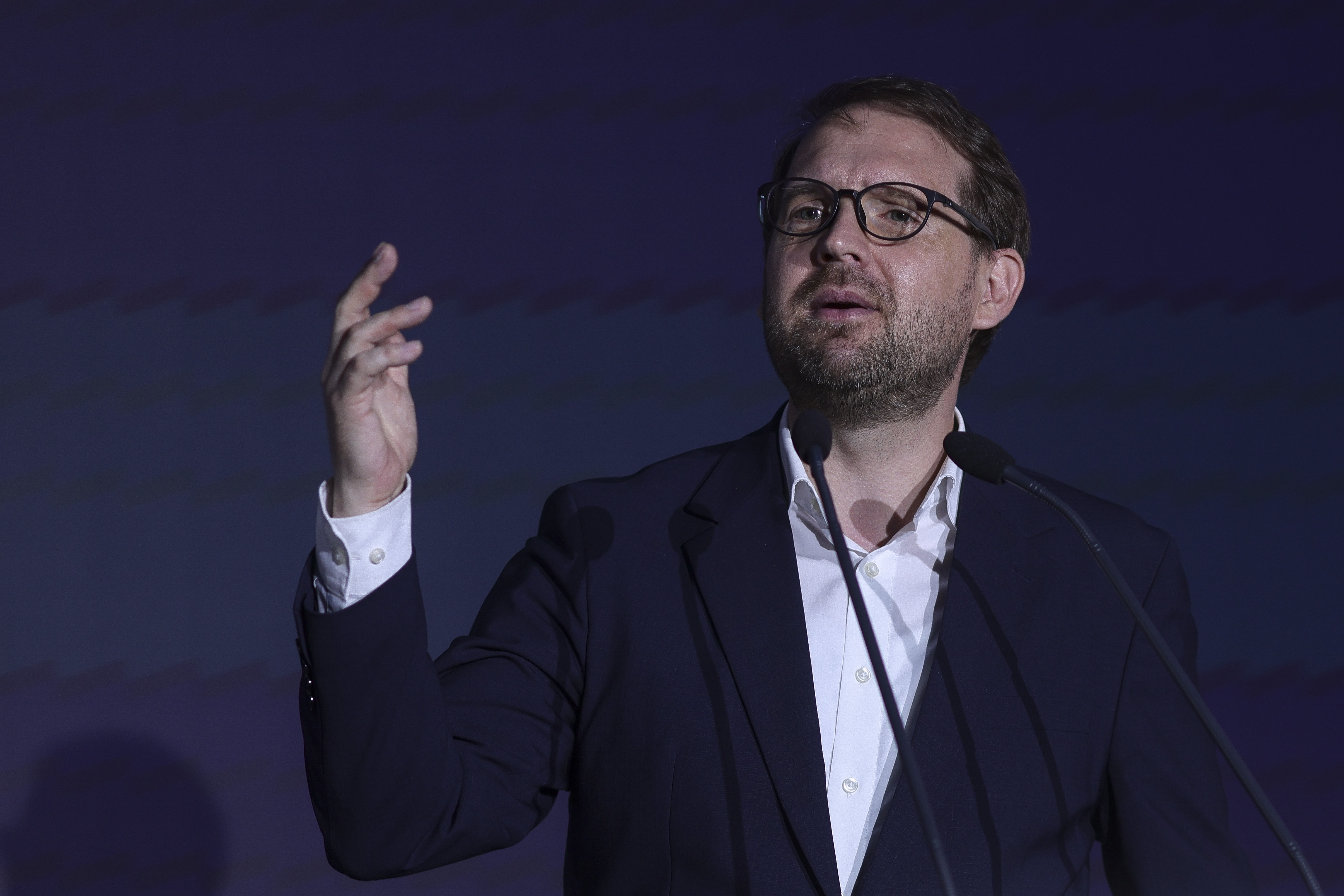 Primul lider politic român salută rezultatul alegerilor din Ungaria: „Maghiarii și-au luat democrația înapoi”