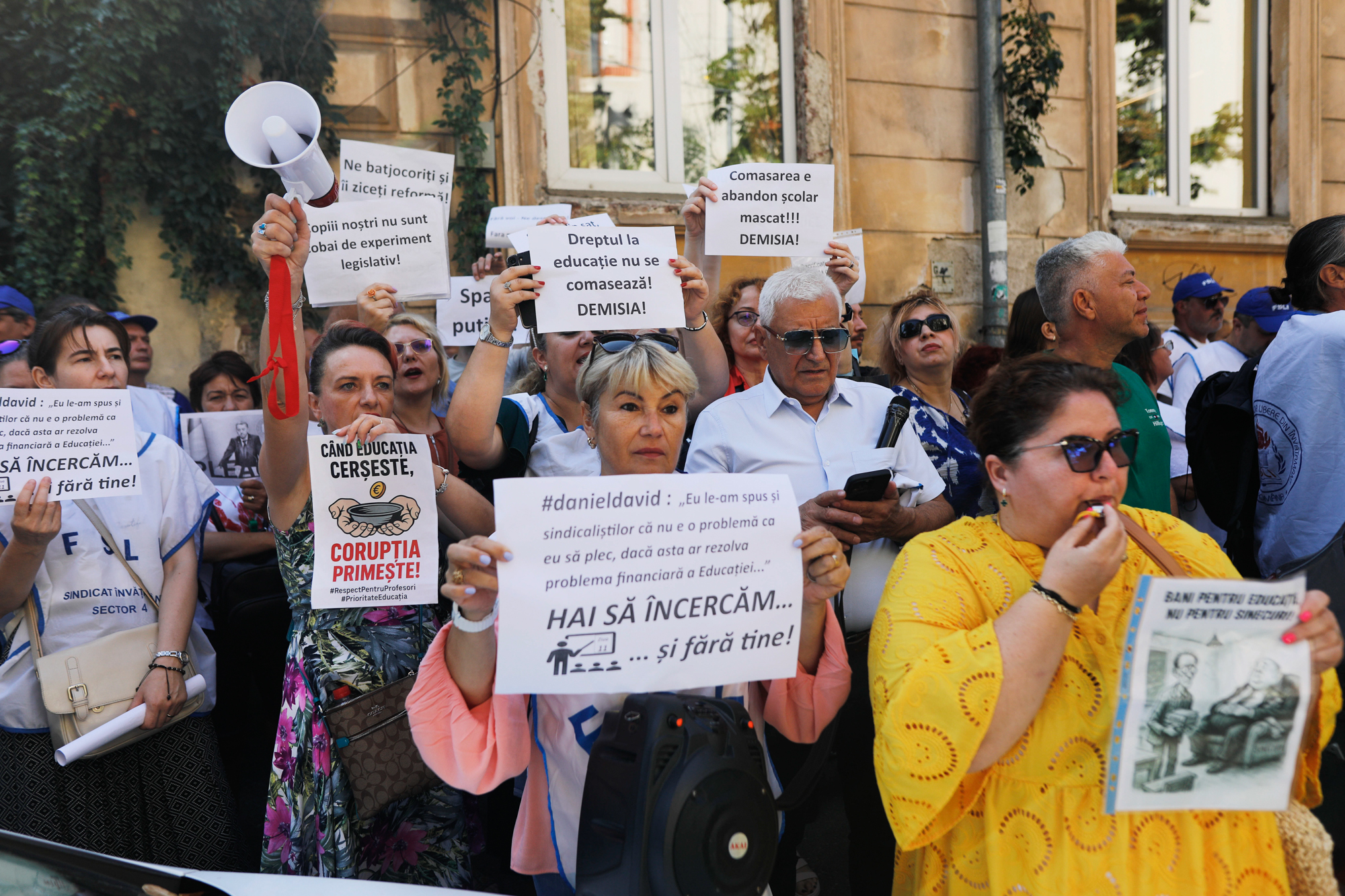 Profesorul Radu Vancu, mesaj DUR pentru premierul Bolojan: „Nu poți ajuta România lovind în copiii ei”