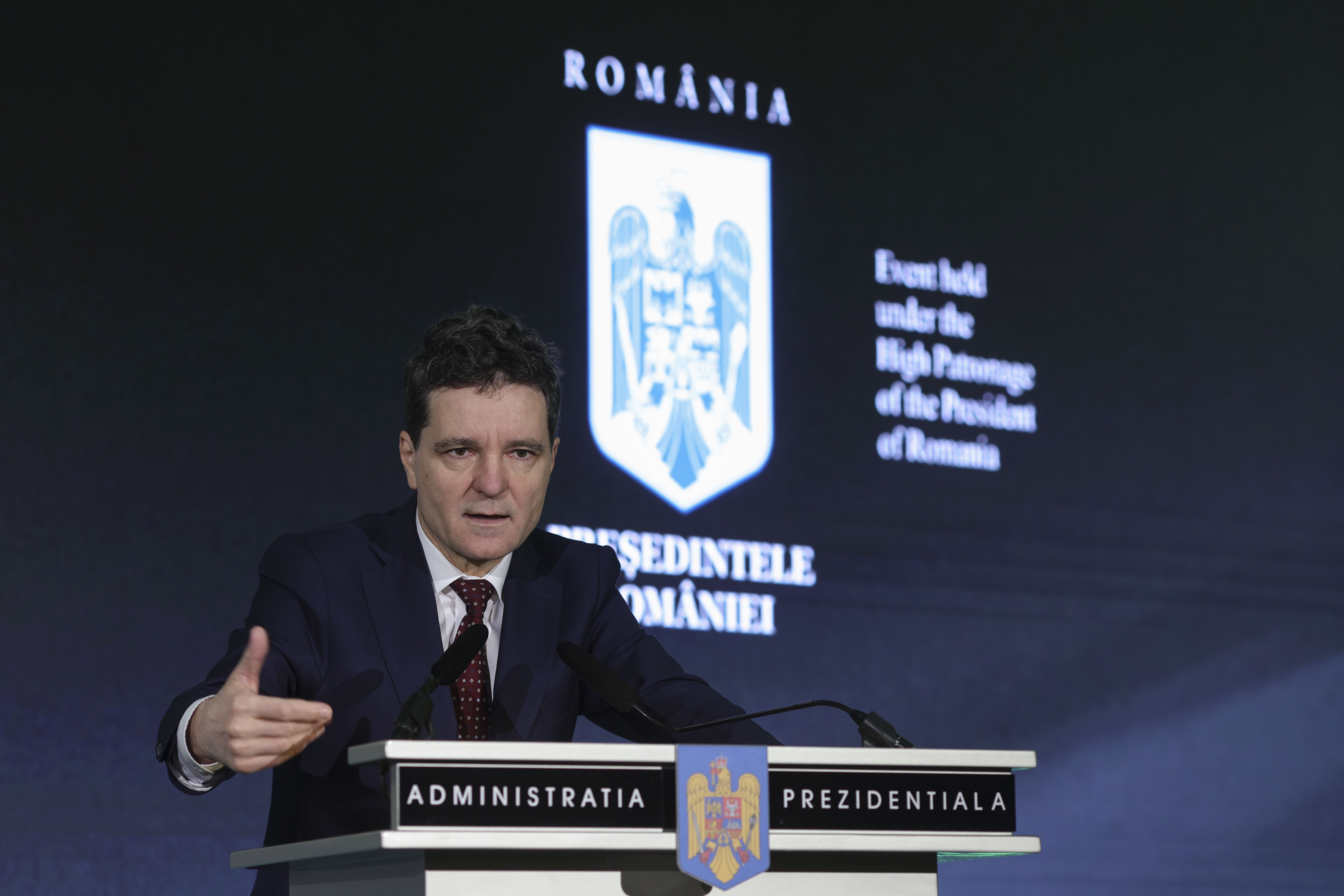 Nicușor Dan vrea legi de la privați! Reacția unui politolog celebru