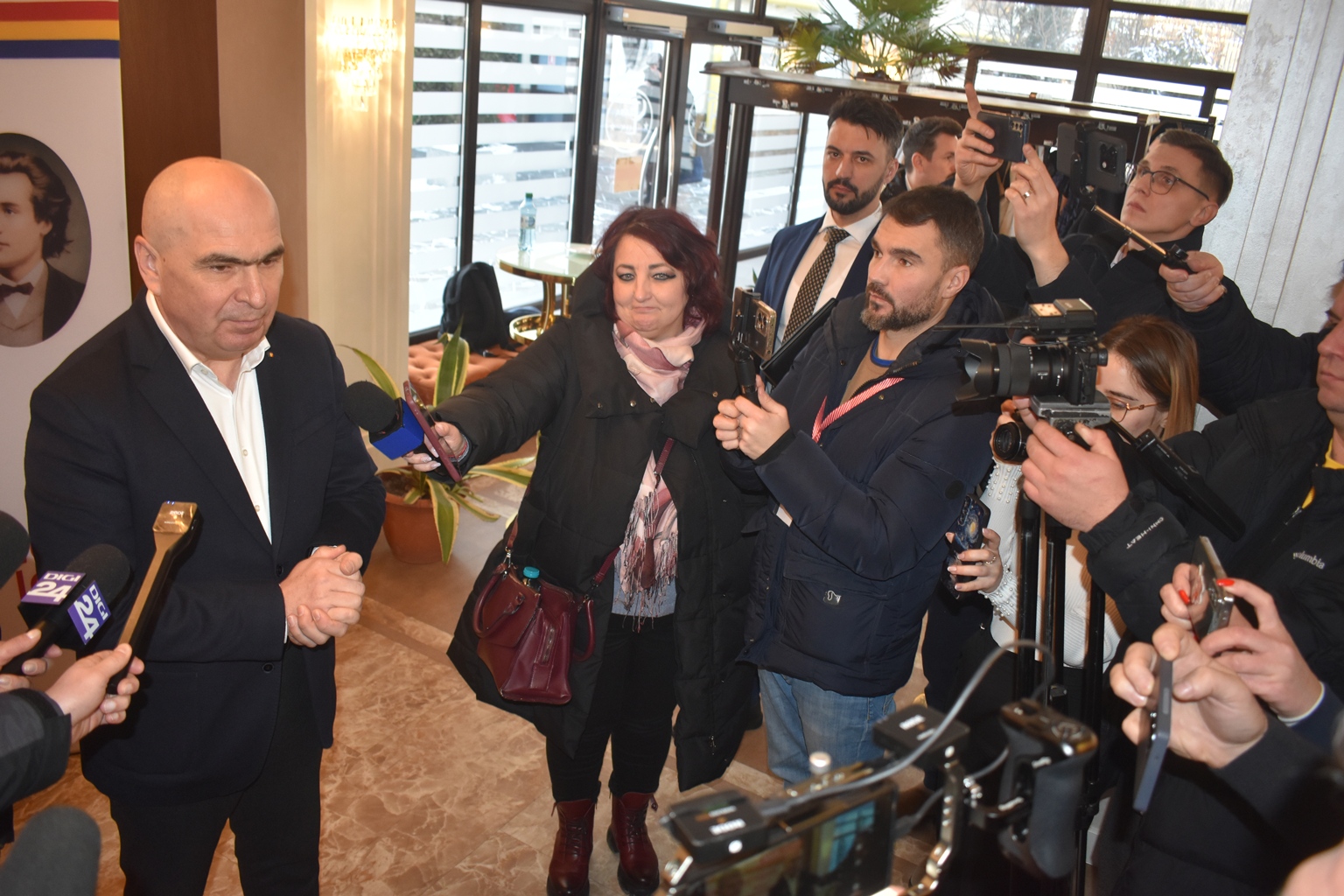 Două autostrăzi pentru nordul Moldovei anunțate de premierul Bolojan la Botoșani – VIDEO 