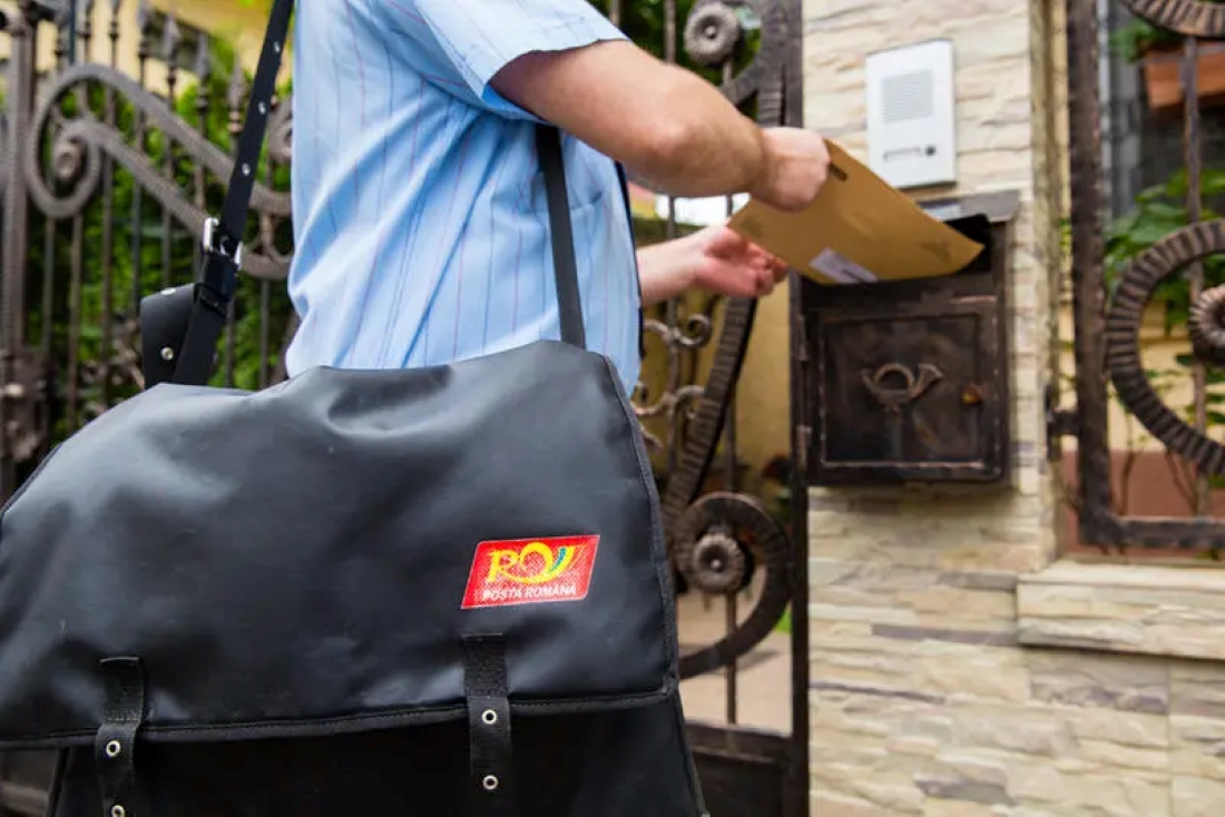 Poștașii vor începe să împartă fluturașii cu deciziile de recalculare: Pensionarii, sfătuiți să stea acasă