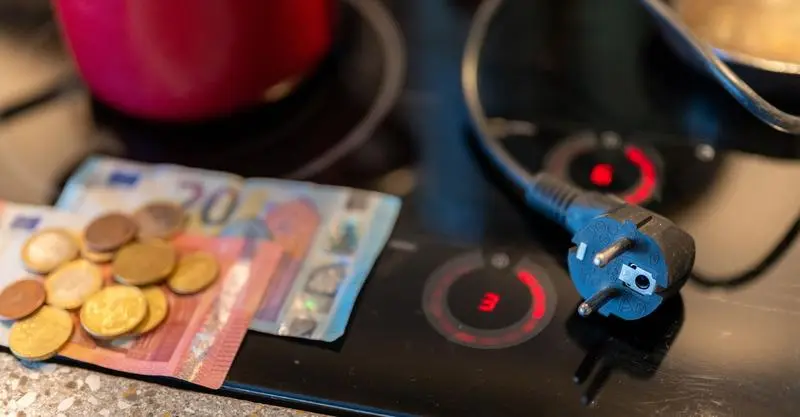 Curent la 1 leu pe kWh? Ministrul Energiei promite tarife mai mici pentru români