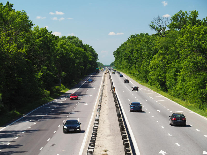 Autostrada București-Pitești, extinsă la trei benzi: CNAIR a lansat licitația