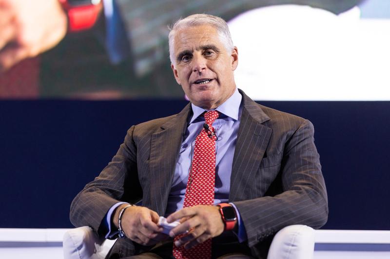 UniCredit se apropie de preluarea Commerzbank, iar lupta intră în faza decisivă