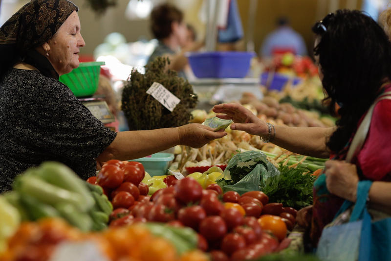 România, dependentă de importuri: Aproape 6 miliarde de euro pentru alimente în doar șase luni