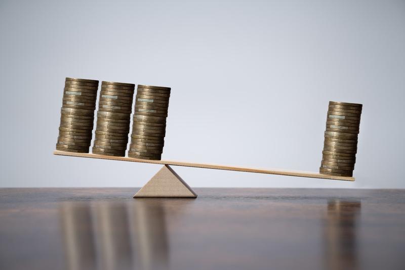 Băncile, în alertă: Scumpirile se intensifică, inflația ar putea depăși 10%