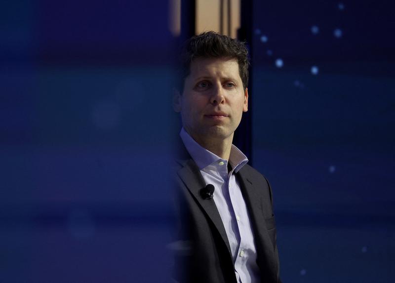 Sam Altman, șeful OpenAI, sugerează că „internetul mort” ar putea fi real