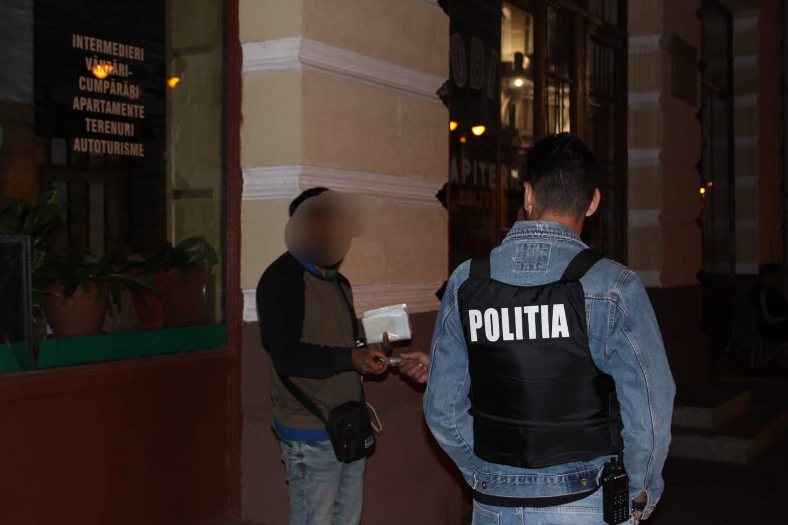 FAZA ZILEI: Un botoșănean a evadat din propria casă pentru a da o lovitură