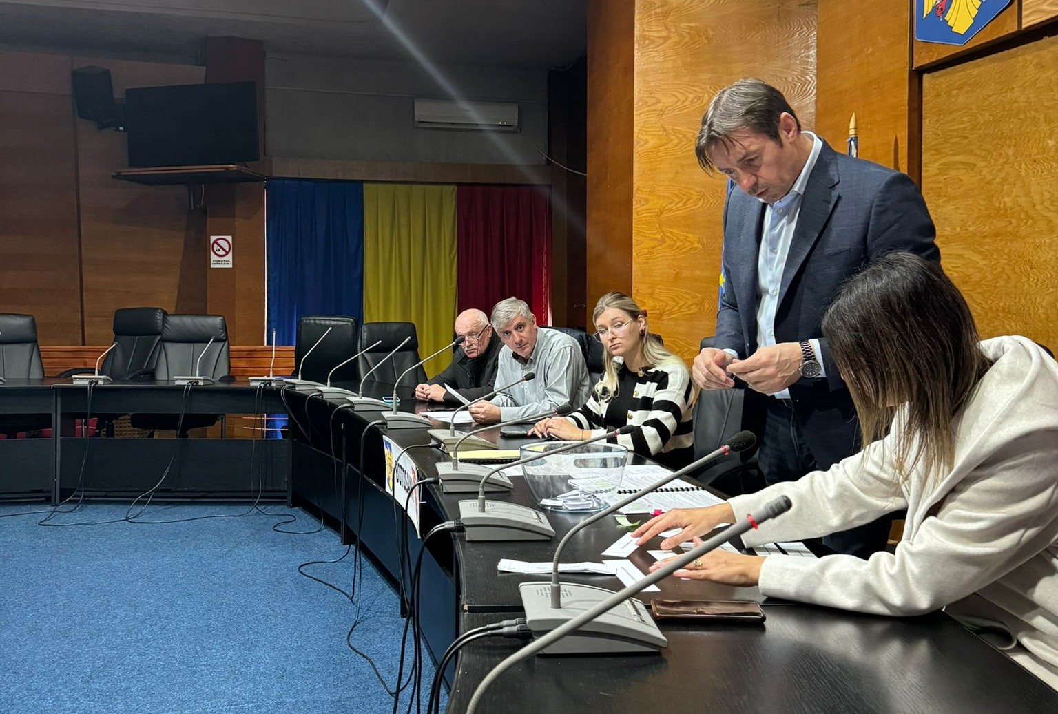 Tragere la sorți la Biroul Electoral Județean: A fost stabilită ordinea pe buletinele de vot pentru parlamentare – VIDEO 