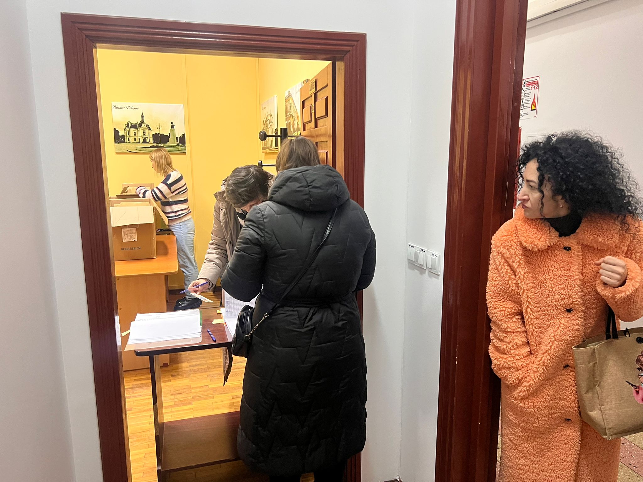 GDPR lovește din nou: Primăria a început plățile pentru membrii secțiilor de votare, aceștia NU VIN să-și ridice banii  