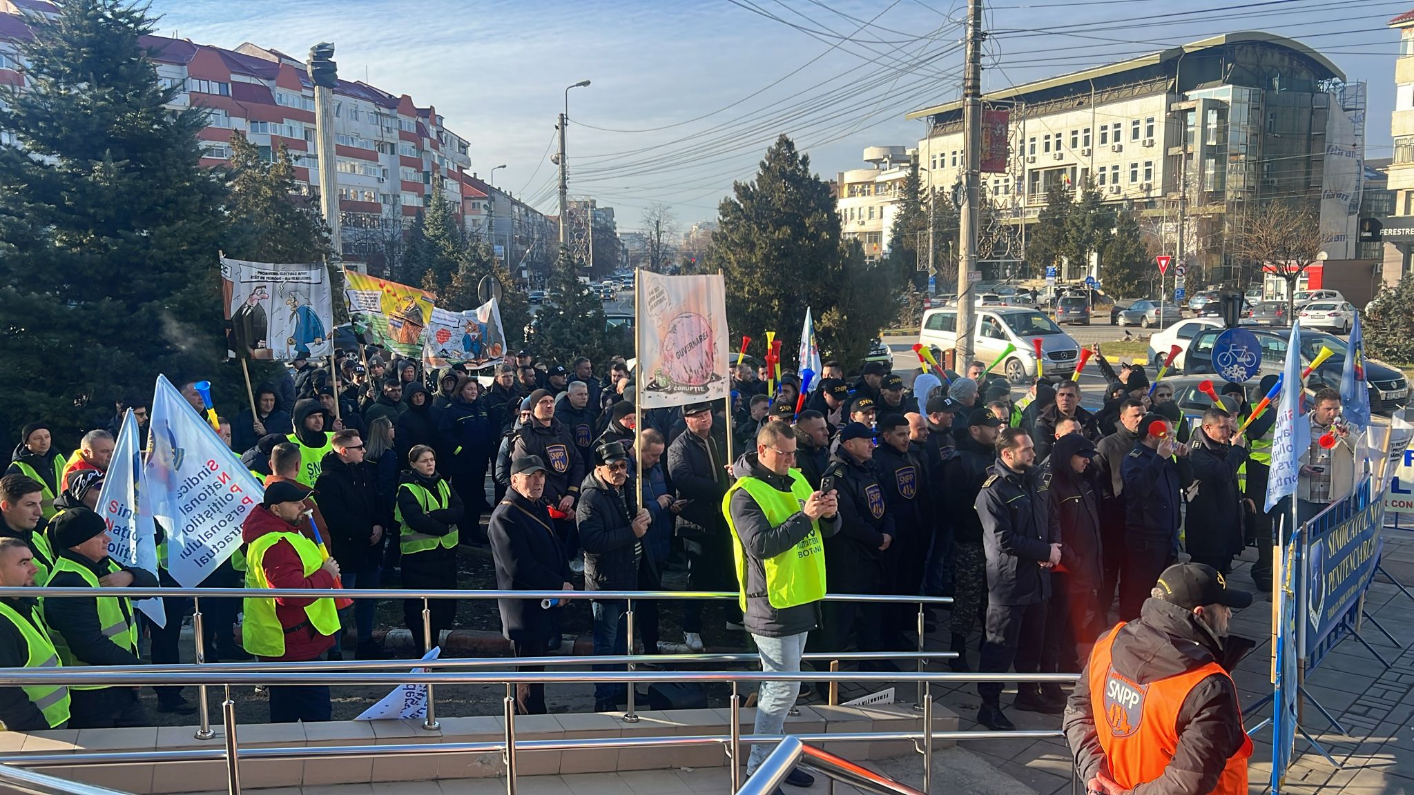 S-a cerut DEMISIA prefectului la protestul MAI - LIVE