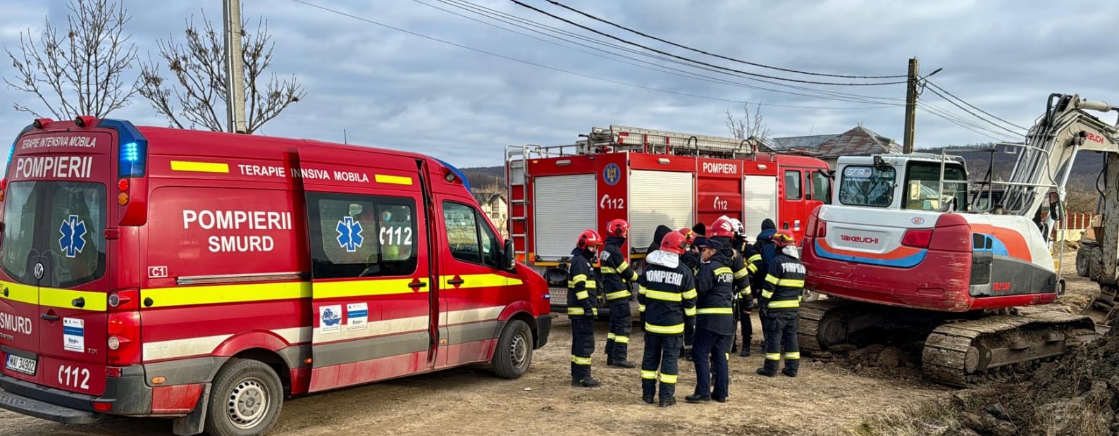 Botoșăneanul scos de sub un mal de pământ este în stare critică: A fost dus direct în sala de operații 