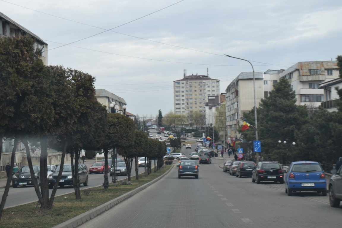 RAZIE la Dorohoi: Zeci de mașini oprite, botoșăneni nervoși amendați de polițiști