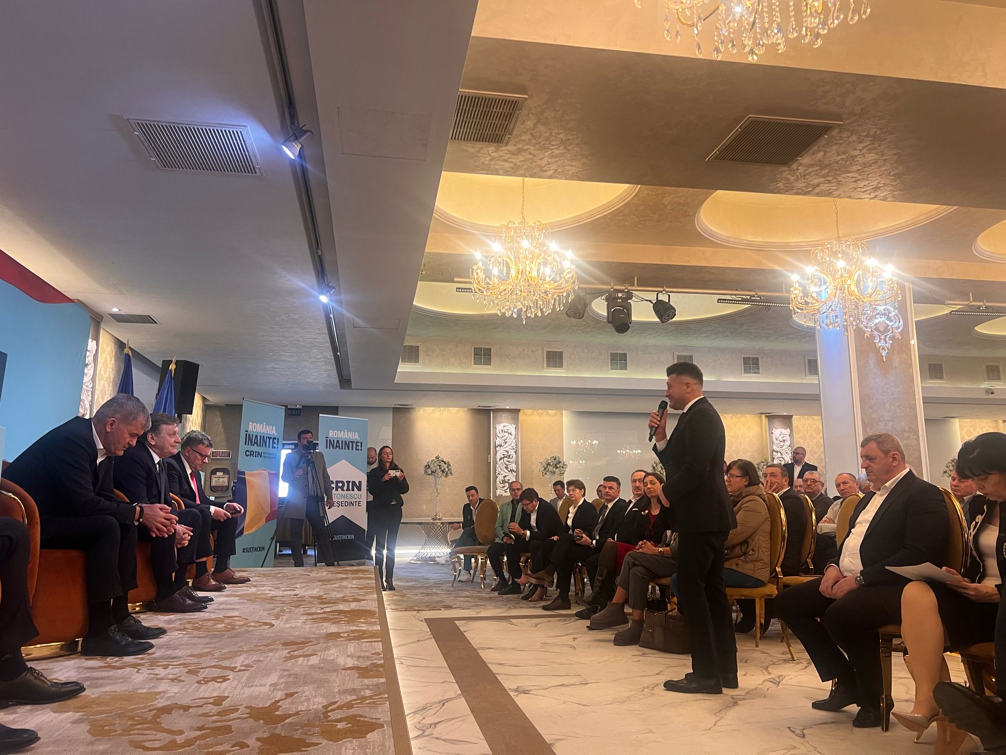 Mihai Țurcanu a înviat și s-a tras de șireturi cu prezidențiabilul PSD - PNL - UDMR: Dragă Crin... – VIDEO