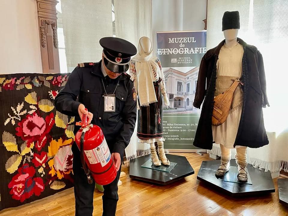„Noaptea Muzeelor” la Botoșani: Măsuri de siguranță transmise de pompieri