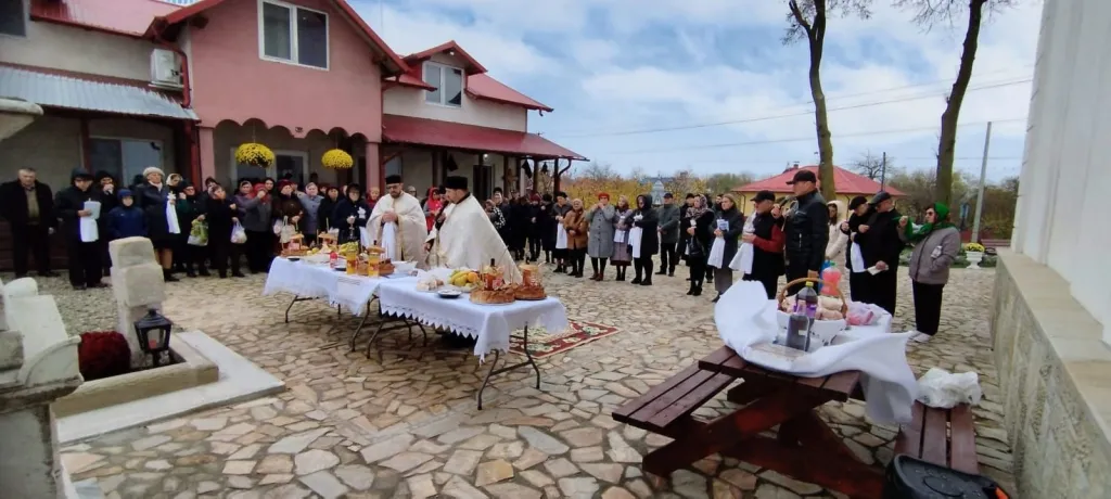 Preoții care au scris istorie la Broscăuți: Familia Sandovici, omagiată cu recunoștință