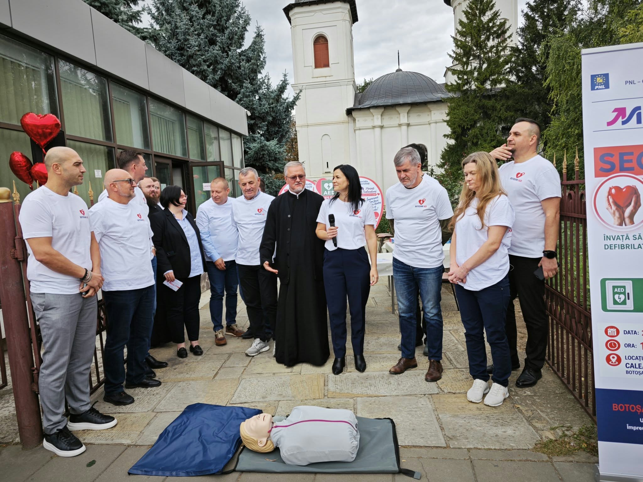 inaugurare defibrilator.
