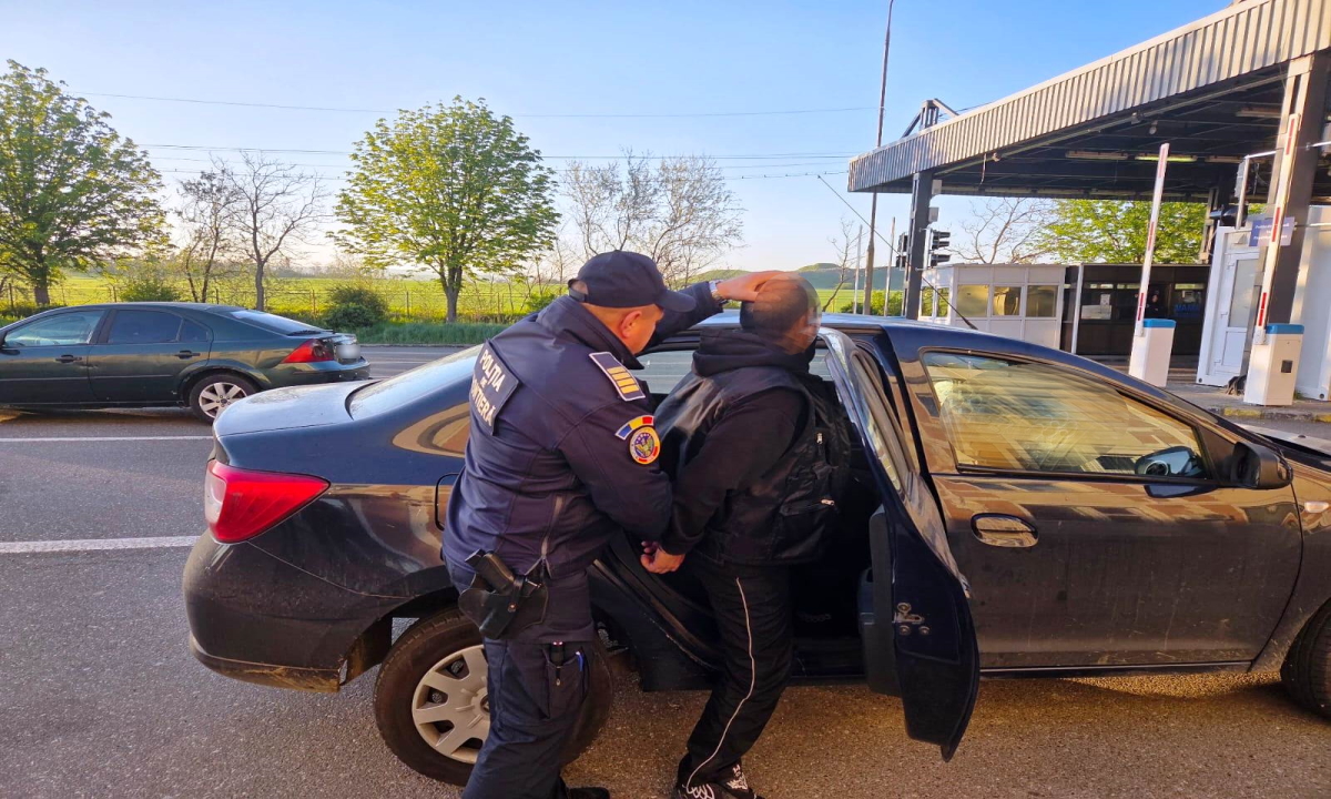Bărbat încătușat la Vama Stânca pentru o grozăvie comisă departe de casă 