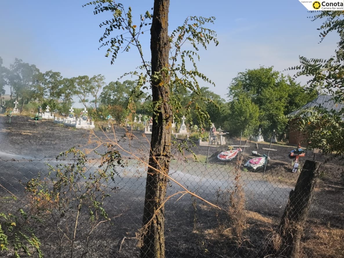 incendiu-cimitir