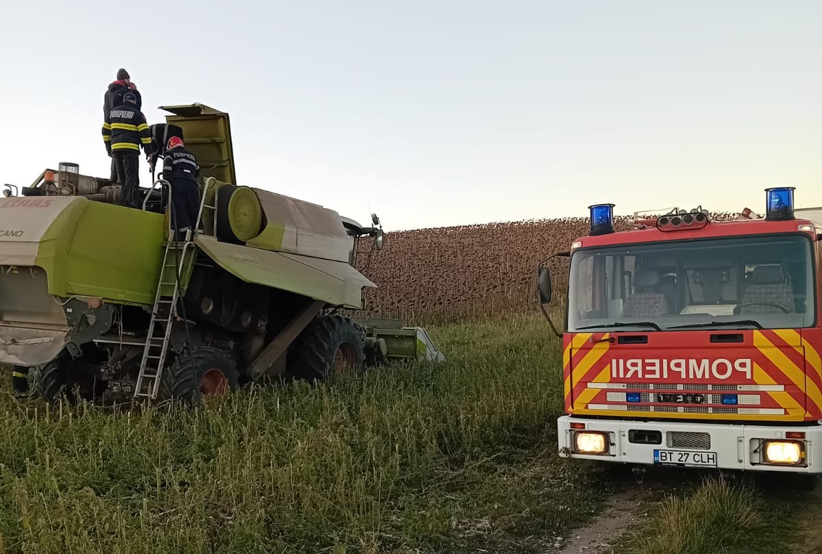 Un șofer a chemat disperat pompierii pe câmp – VIDEO