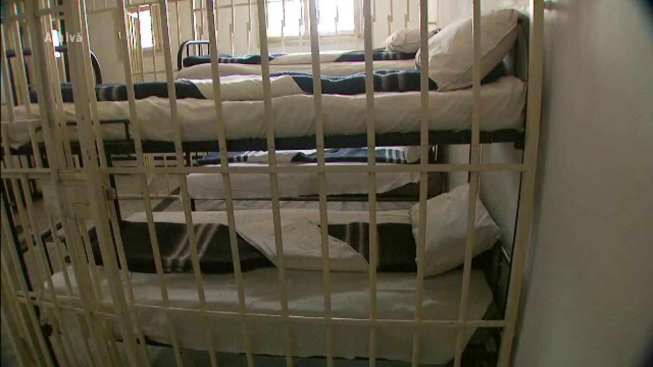 Închisoare pentru un botoșănean fără permis care a furat o mașină și a plecat la plimbare 