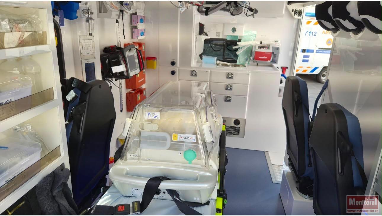 Incubator neonatal nou la Ambulanța Botoșani pentru transferul bebelușilor aflați în stare critică