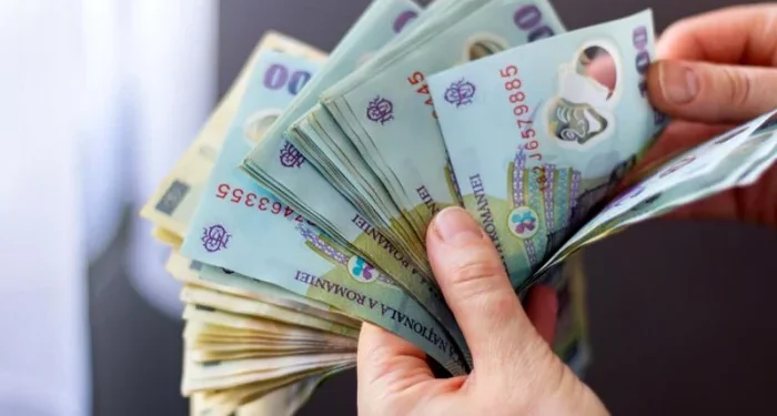 Salarii noi pentru bugetari: președintele pe primul loc, profesorii rămân în urmă