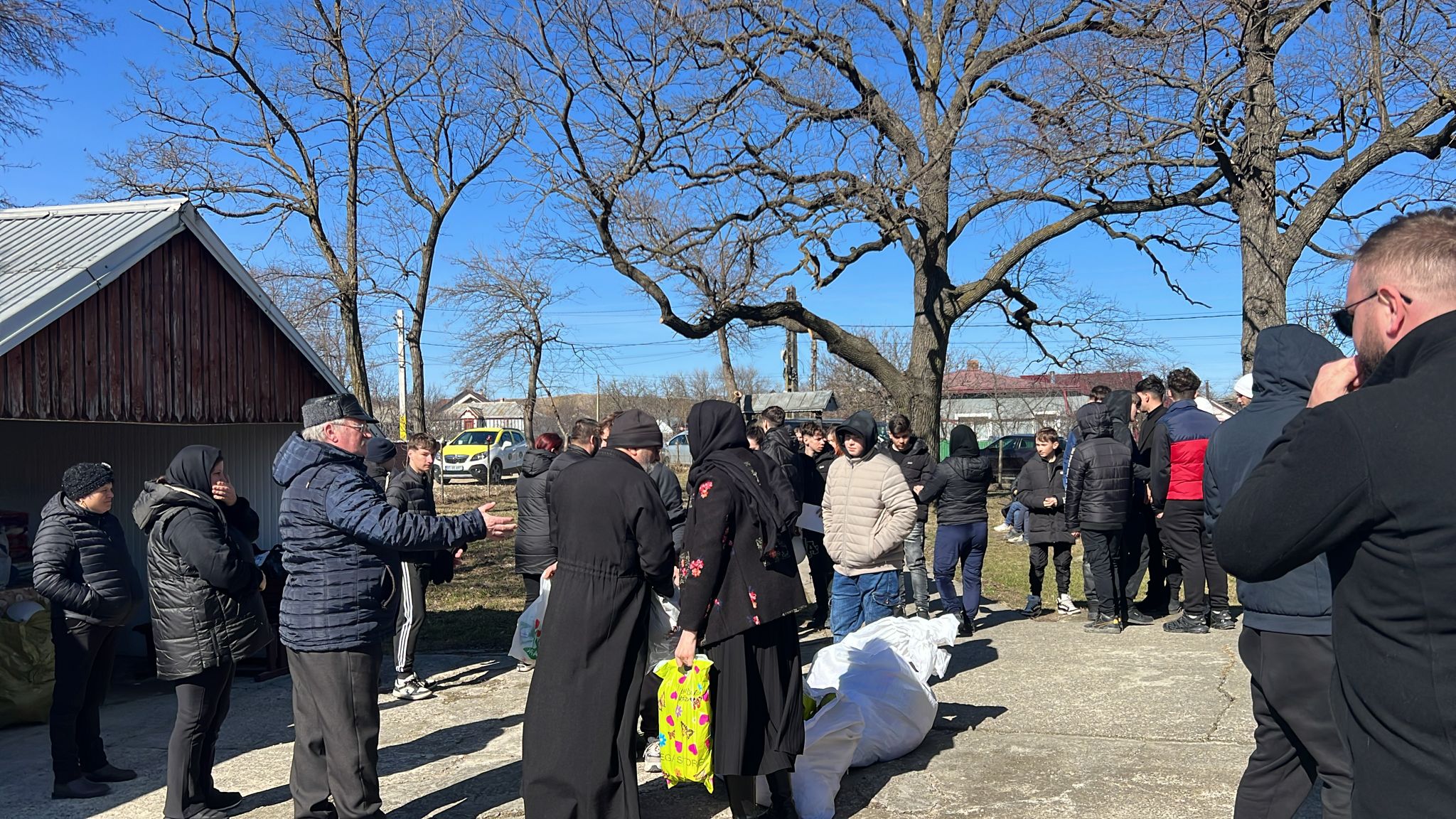 ACUM: Comunitatea își ia rămas-bun de la Dănuț, elevul de 14 ani care a murit fulgerător 