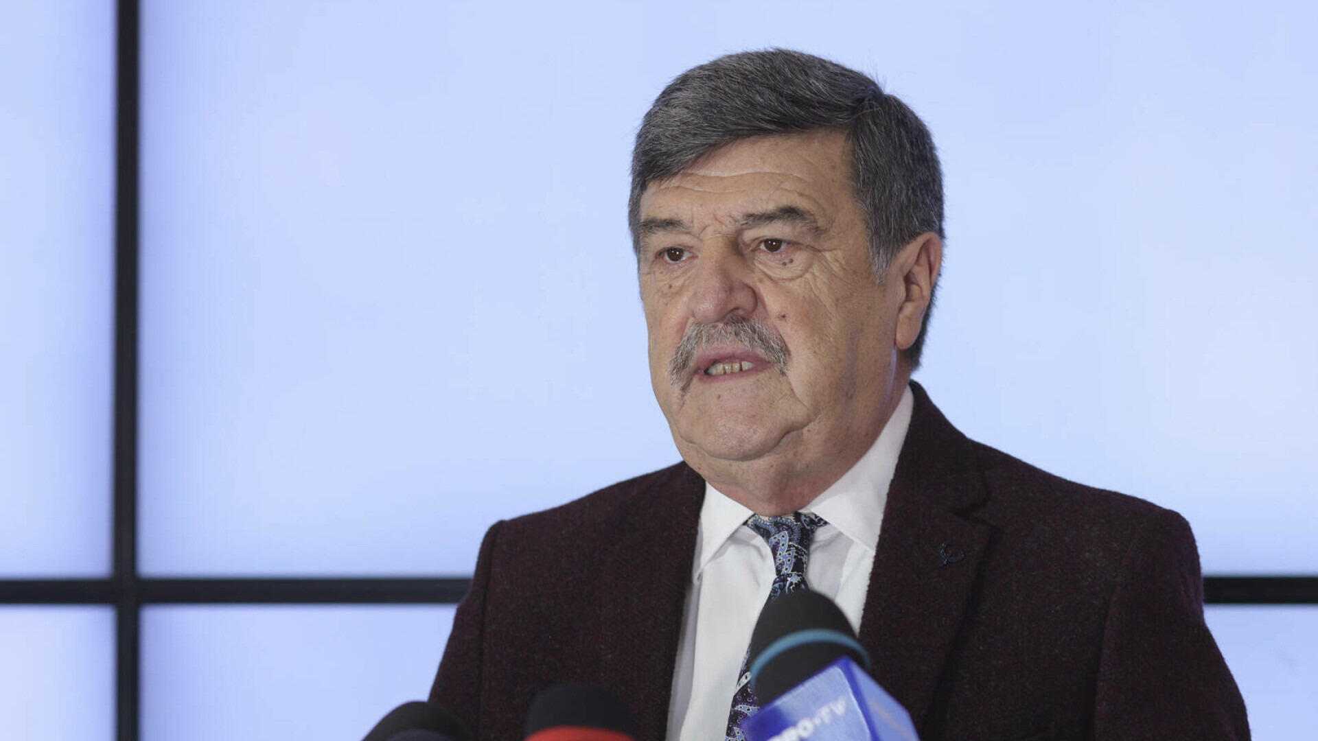 Se cere DEMISIA lui Toni Greblă, șeful AEP: Ce acuzații i se aduc