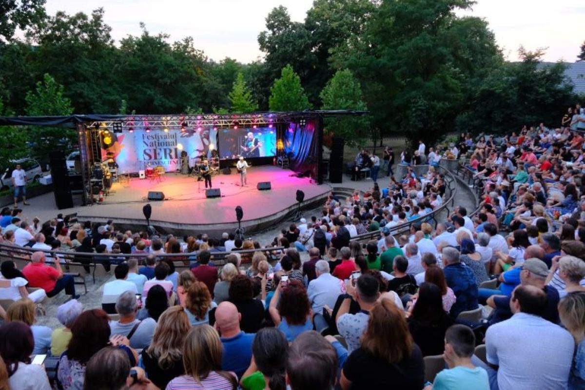 Start la înscrieri pentru Festivalul-concurs de muzică folk „Seri Eminesciene” la Ipotești