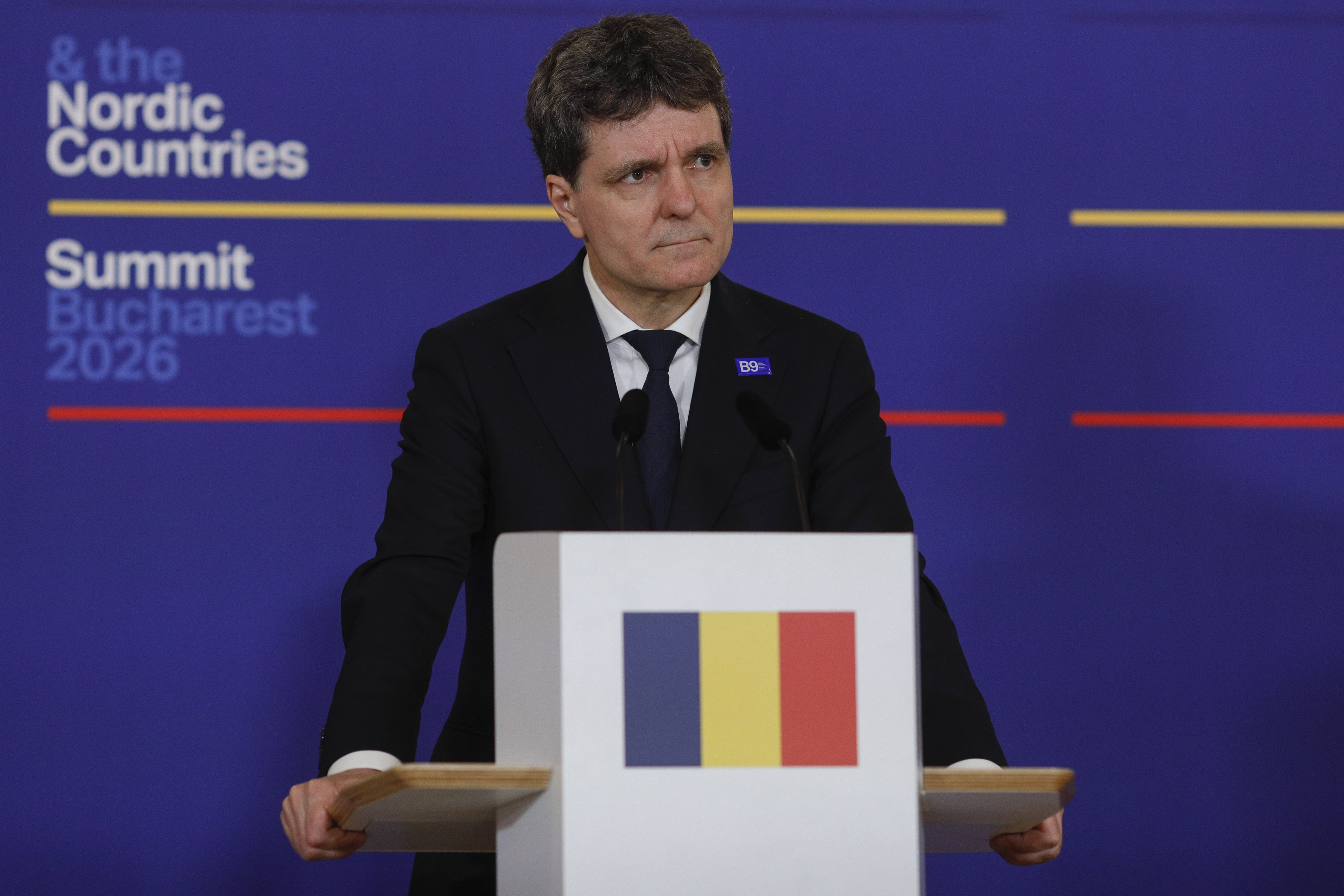 Nicușor Dan merge astăzi în vizită în Polonia, în timp ce partidele trebuie să vină cu un acord de guvern minoritar