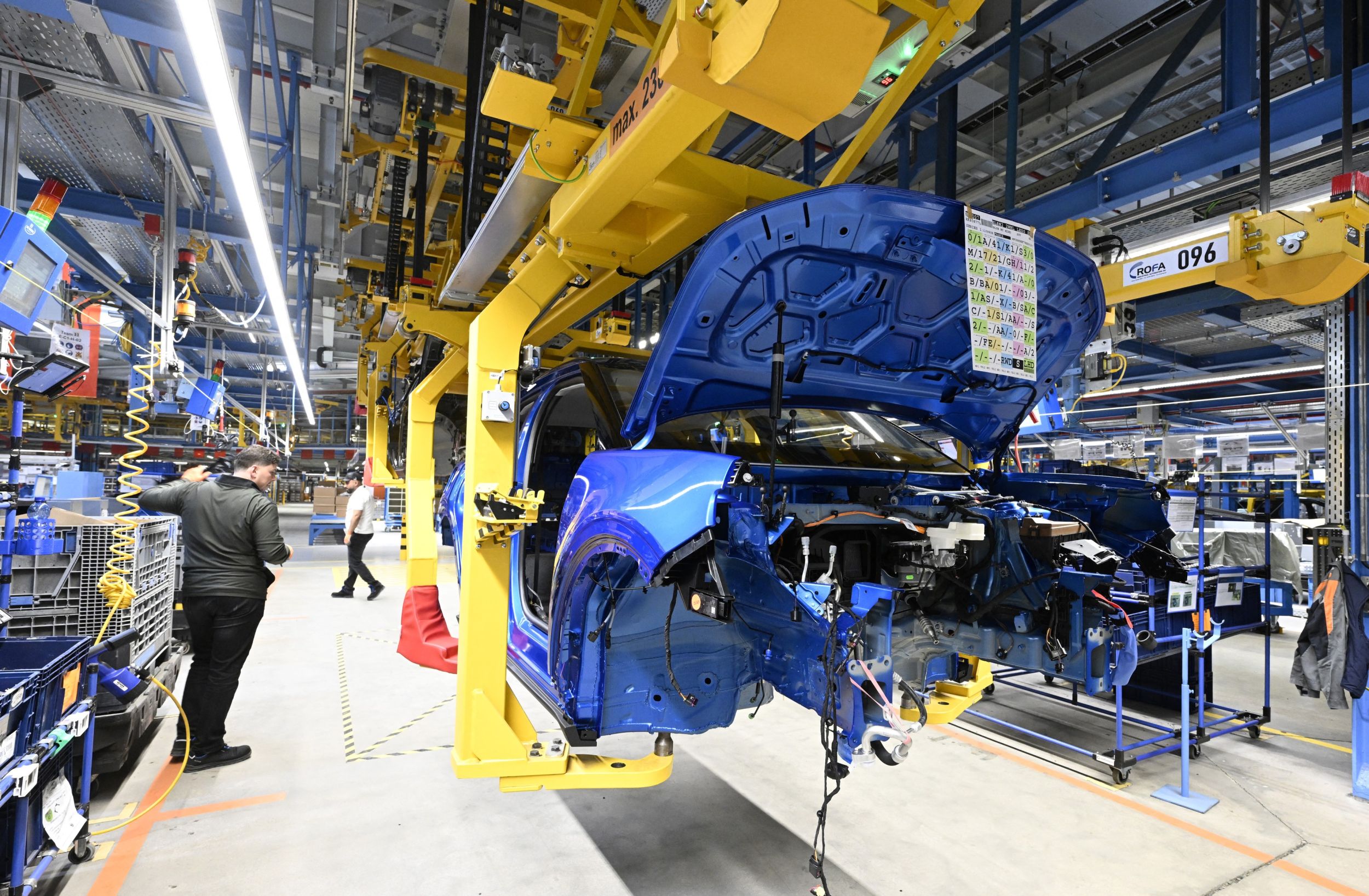 Ford anunță o platformă revoluționară pentru camionete electrice accesibile: Preț de 30.000 de dolari și lansare în 2027