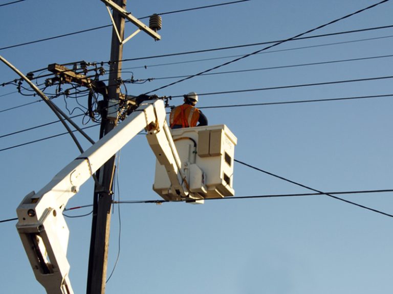 ASTĂZI: Se întrerupe curentul în trei localități din Botoșani