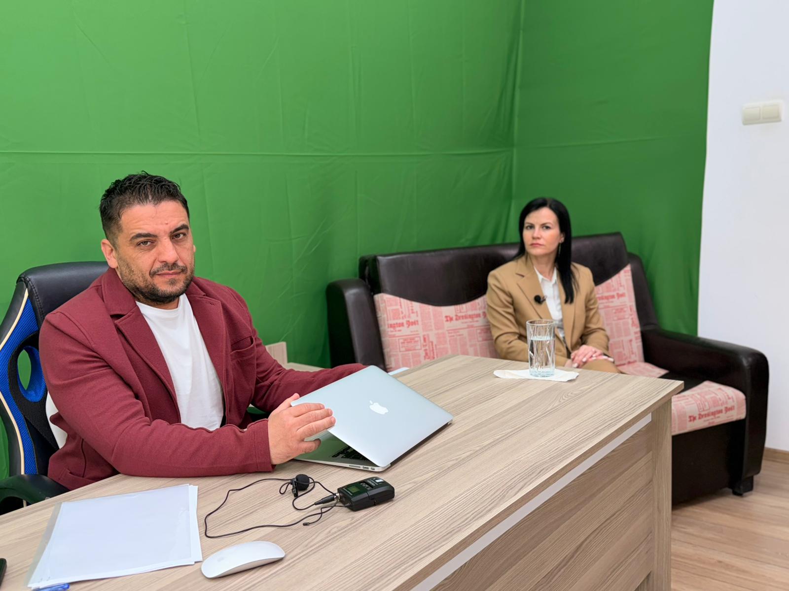 Ionela Aiftincai invitata la Botosaneanul tv