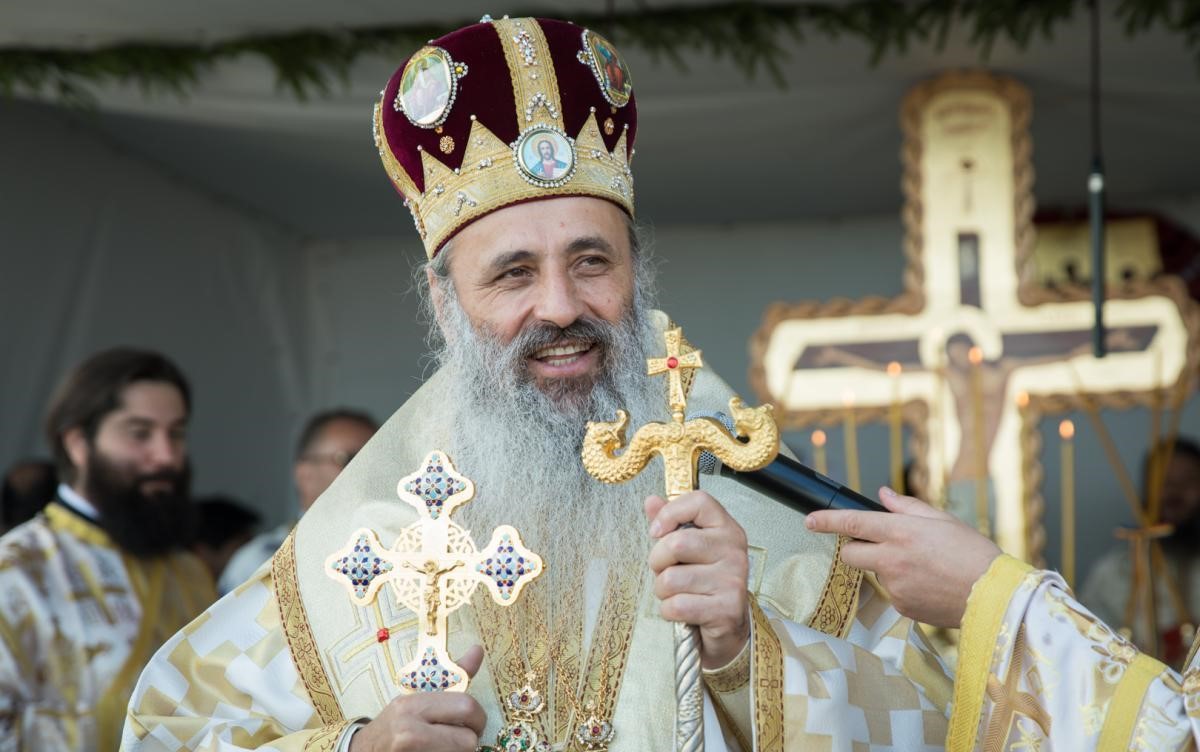 Înaltpreasfințitul Mitropolit Teofan va sfinți casa praznicală la o parohie din Botoșani