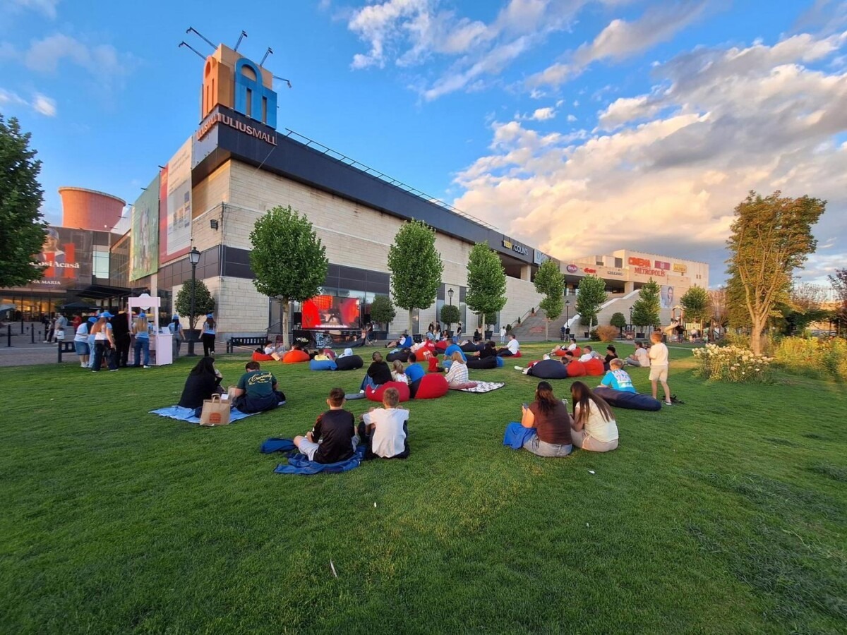 O vară în care parcul de la Iulius Mall a devenit un loc pentru mișcare, filme sub cerul liber, distracție și timp petrecut împreună 
