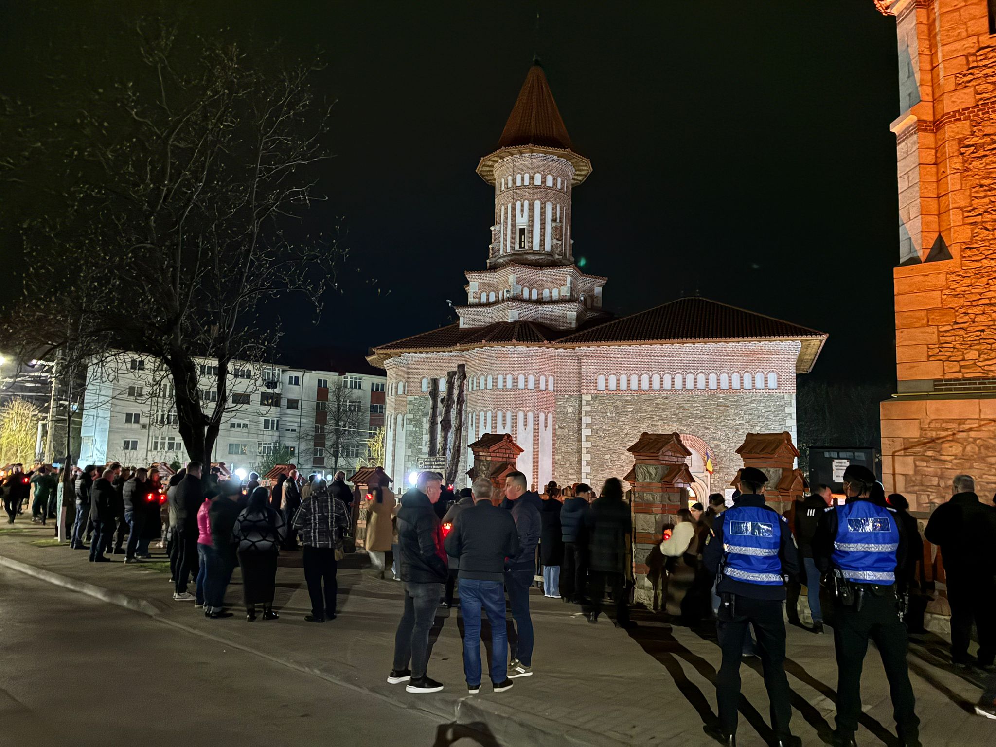 jandarmi in noaptea de Inviere.