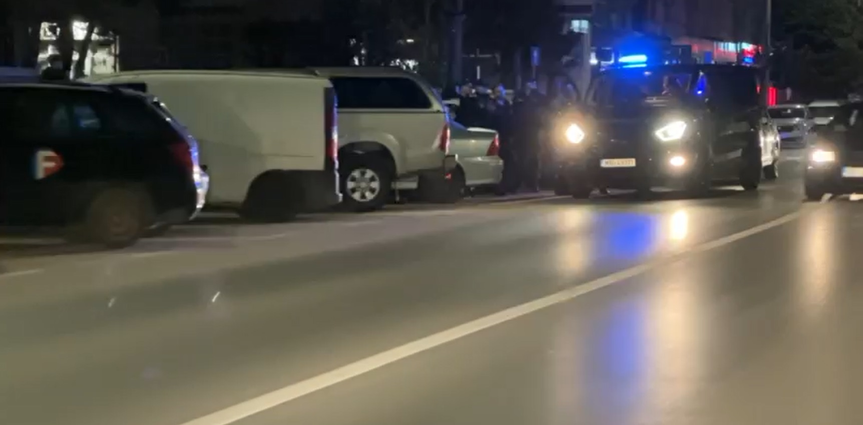 Bătăi și scandaluri oprite de jandarmi: Nu au scăpat nici drogații – VIDEO